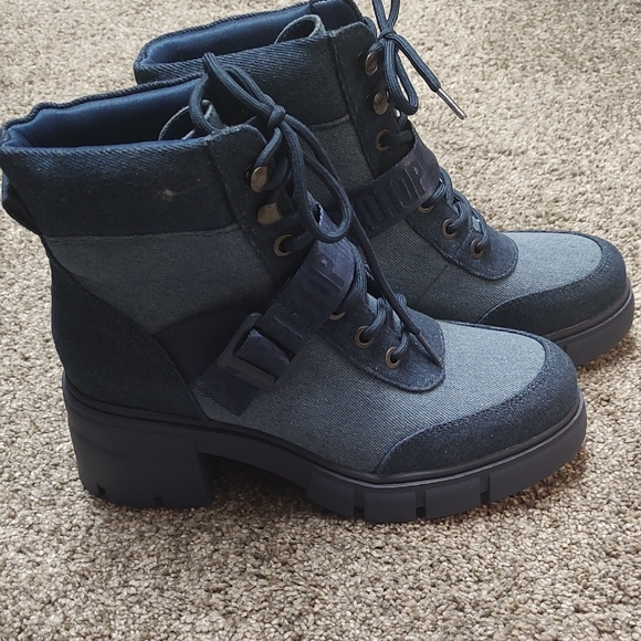 Stylish Blue Combat & Moto Winter Chunky Boots - Picture 3 of 7
